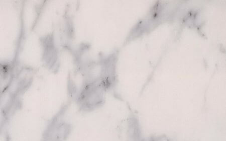 Balts marmors Statuaretto